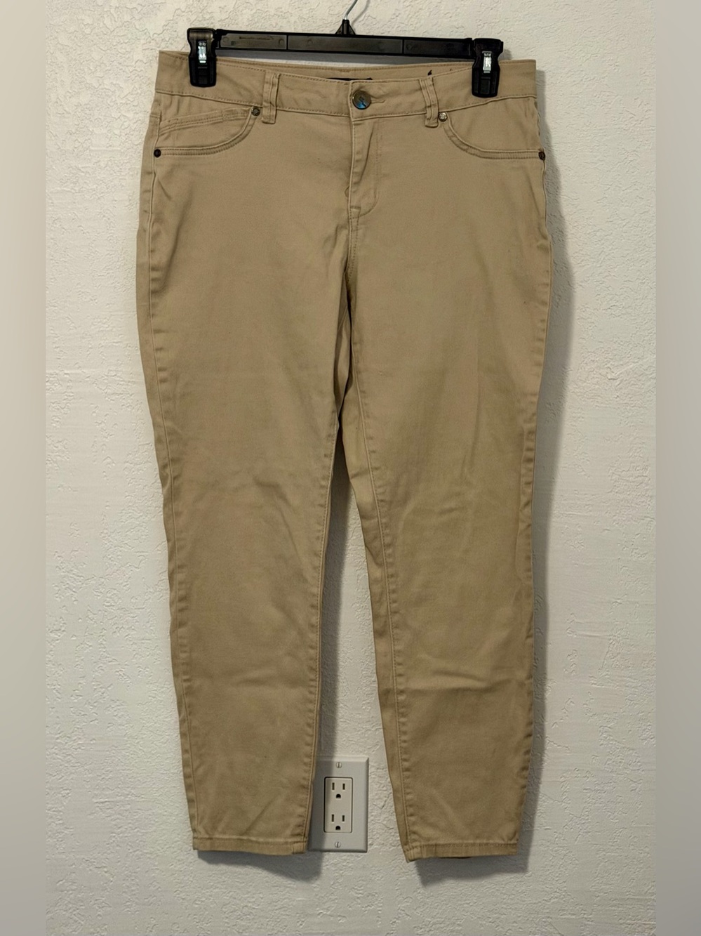 1822 Denim Straight Leg Tan Khaki Pants